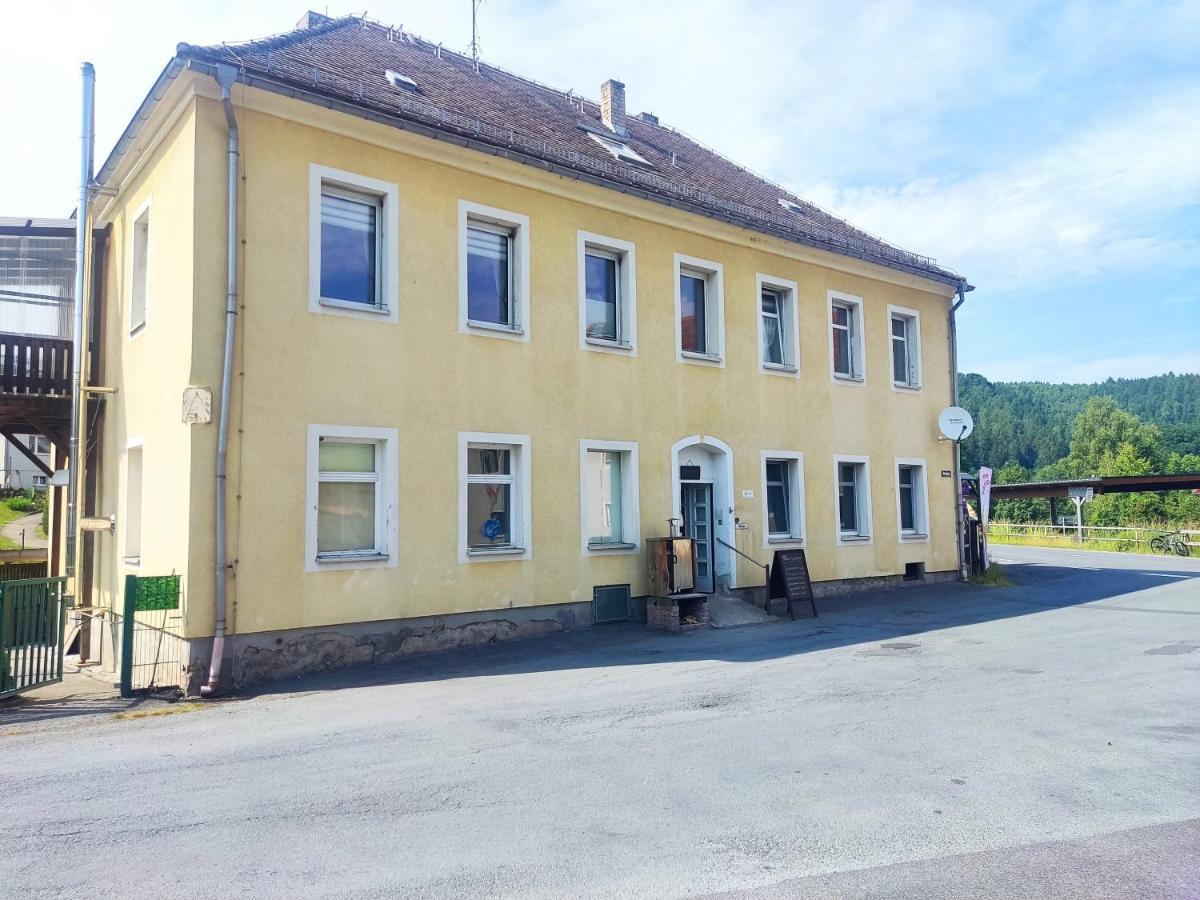 Ferienwohnung 2 Am Hofladen Hellendorf Bad Gottleuba-Berggiesshuebel Bagian luar foto