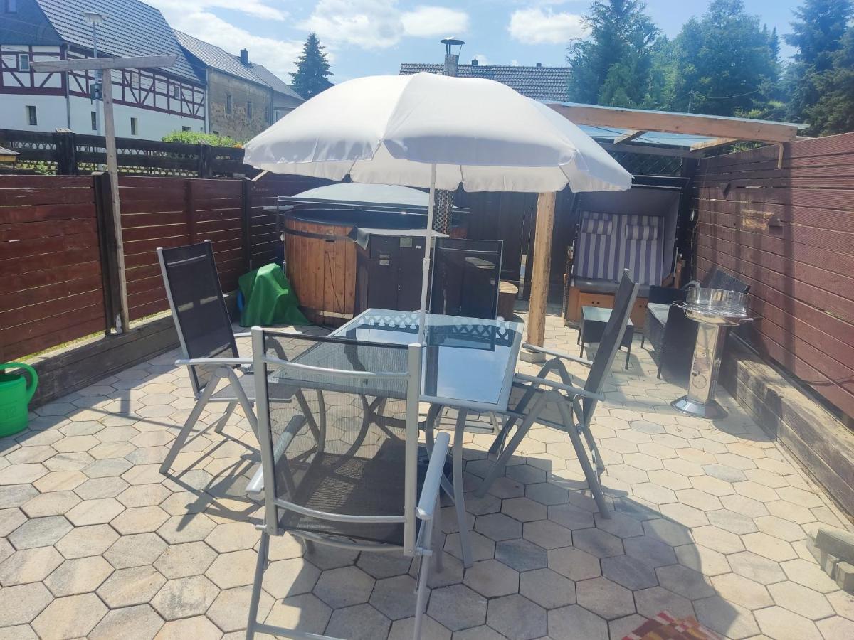 Ferienwohnung 2 Am Hofladen Hellendorf Bad Gottleuba-Berggiesshuebel Bagian luar foto