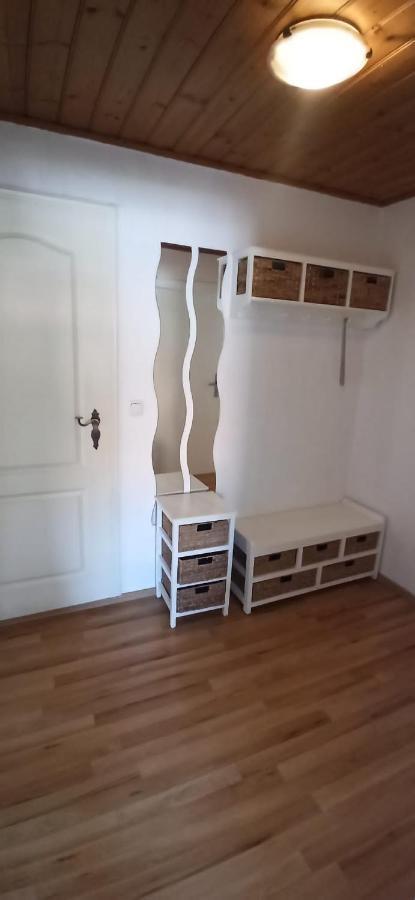 Ferienwohnung 2 Am Hofladen Hellendorf Bad Gottleuba-Berggiesshuebel Bagian luar foto